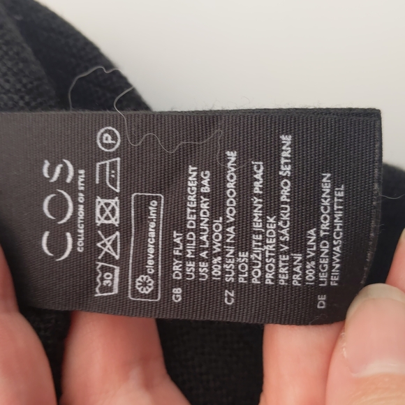 Cos Women's Top Size Large Black Short Dolman Sleeves Round Neck 100% Wool Tunic - Picture 14 of 14